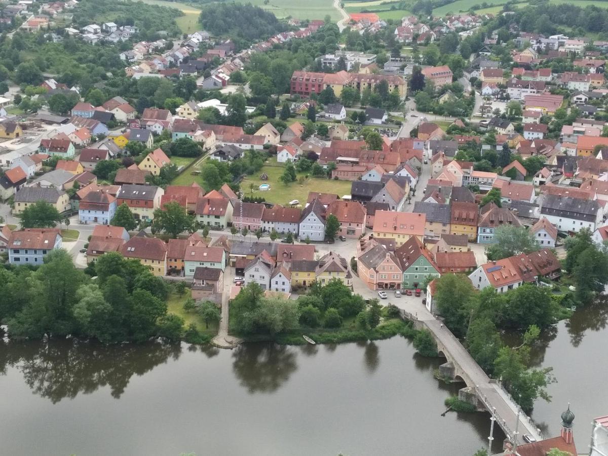 Ferienwohnung Kallmuenz_Luftschloss Exteriör bild